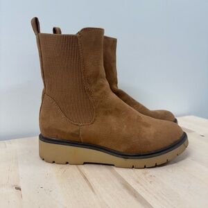 Cat & Jack Wedge Faux Suede Girls Boots size 2